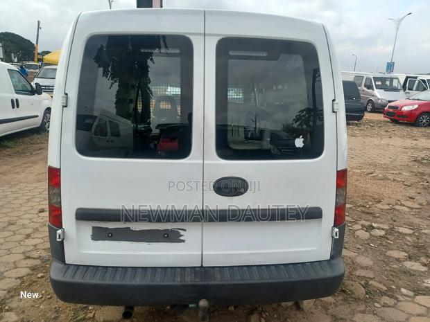 Opel Combo 1.4i 2012 White · Photo 2