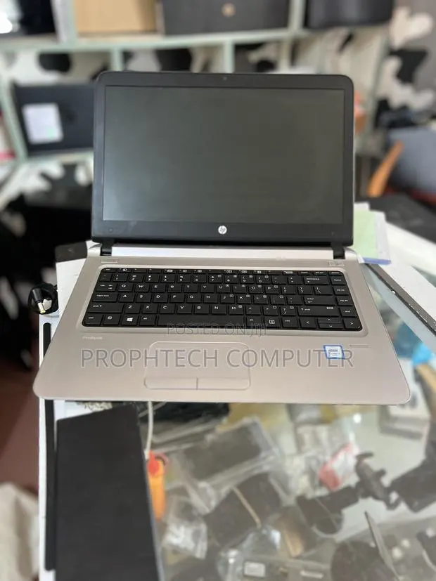 Laptop HP ProBook 440 G3 4GB Intel Core i3 SSD 500GB · Photo 1