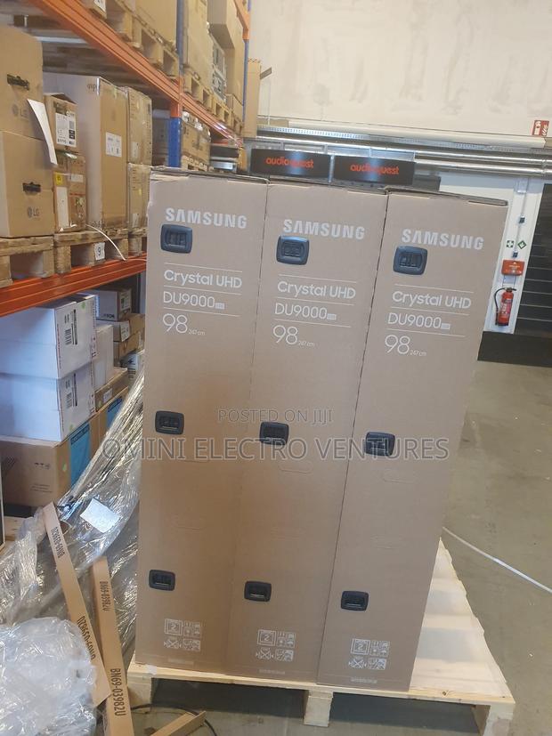 Best Samsung 98” Smart Uhd Smart Series 9 · Photo 1