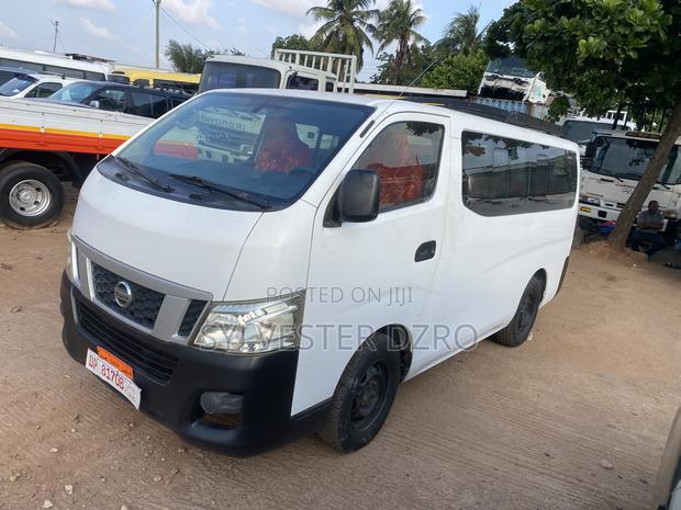 Nissan NV200 2014 White · Photo 2