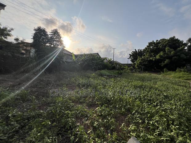Land for Sale at Spintex · Photo 4
