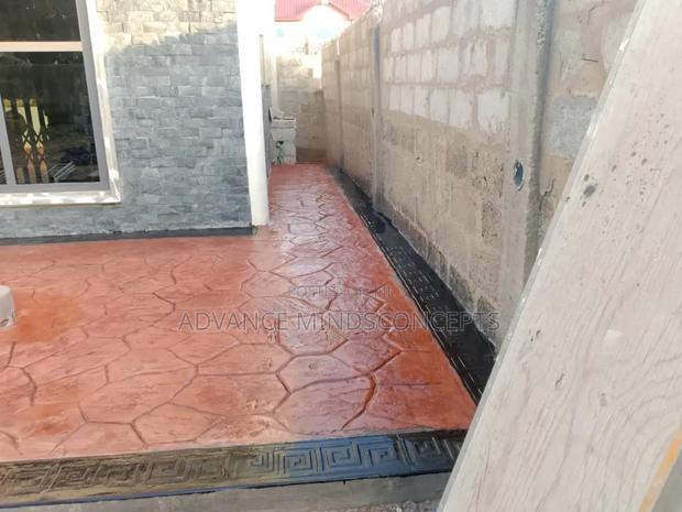 Concrete Floor Design #47 · Photo 4