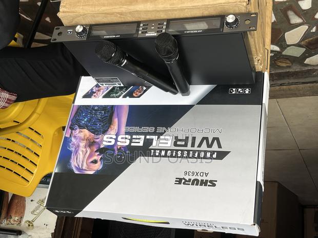 Shure Adx636 Dual Wireless Microphone · Photo 2