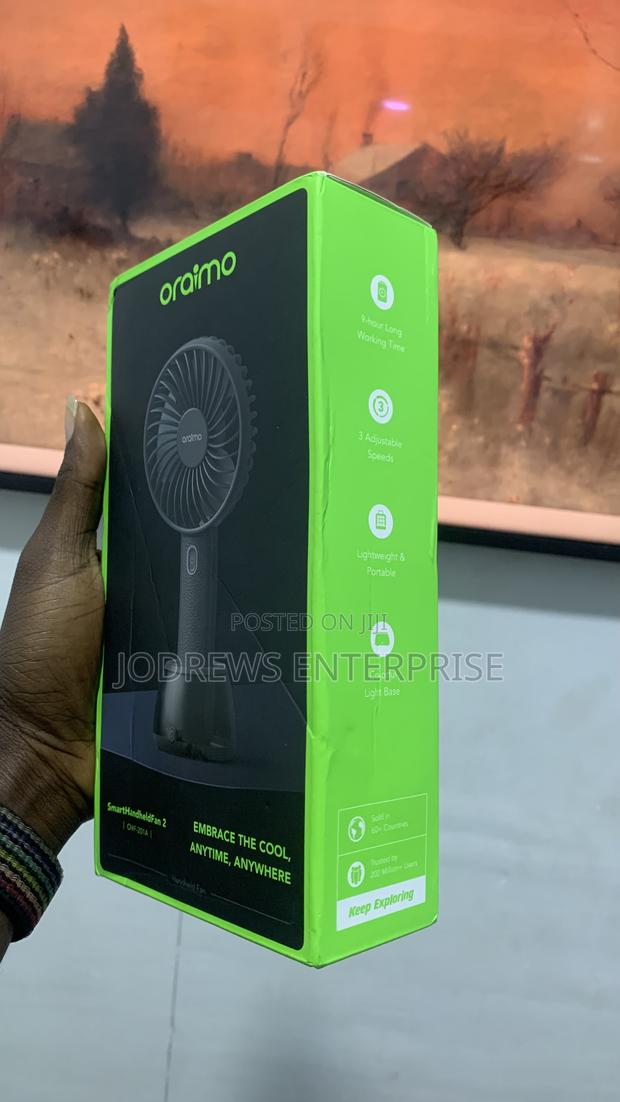 Oraimo Smart Handheld Fan 2 With Light Base · Photo 2