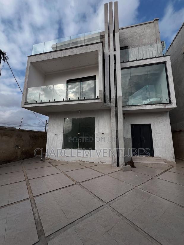 3bdrm House in Charclem Ventures, East Legon for sale · Photo 2