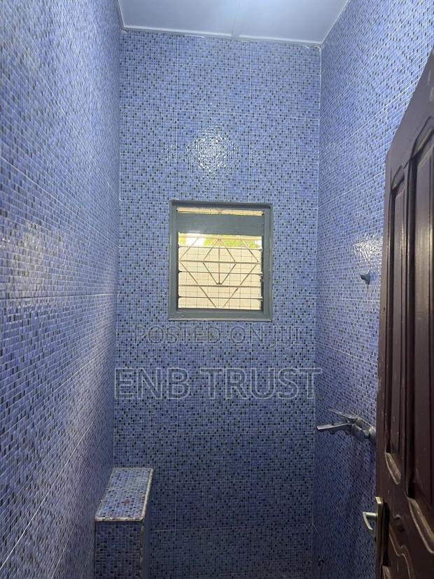 3bdrm House in Pokuase Amanfrom Sda for sale · Photo 6