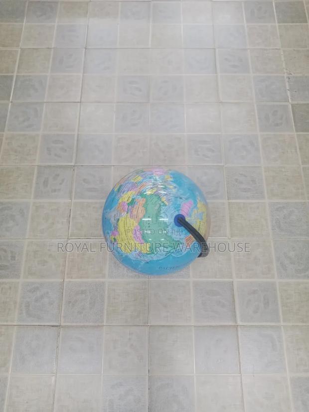 PVC Plastic Globe · Photo 1