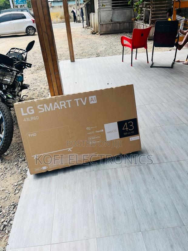 Come Get Lg 43 Inch Uhd Smart Tv Slim Design Edgeless · Photo 1