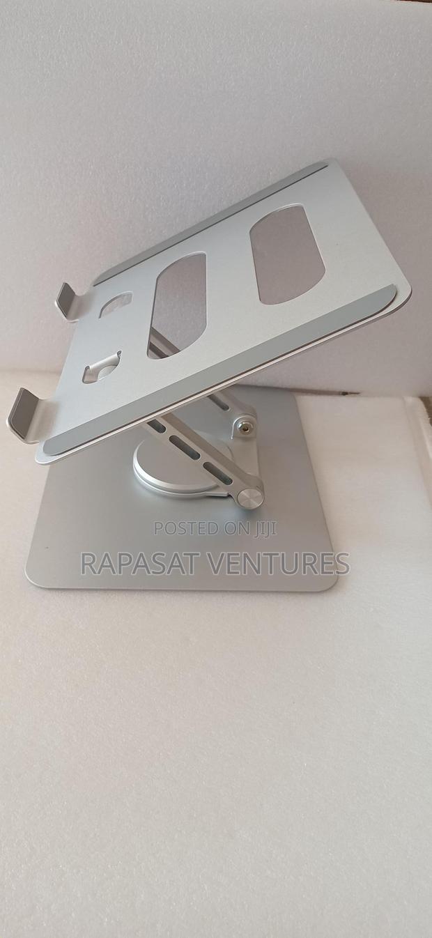 Laptop Stand With 360 Rotating Base · Photo 2