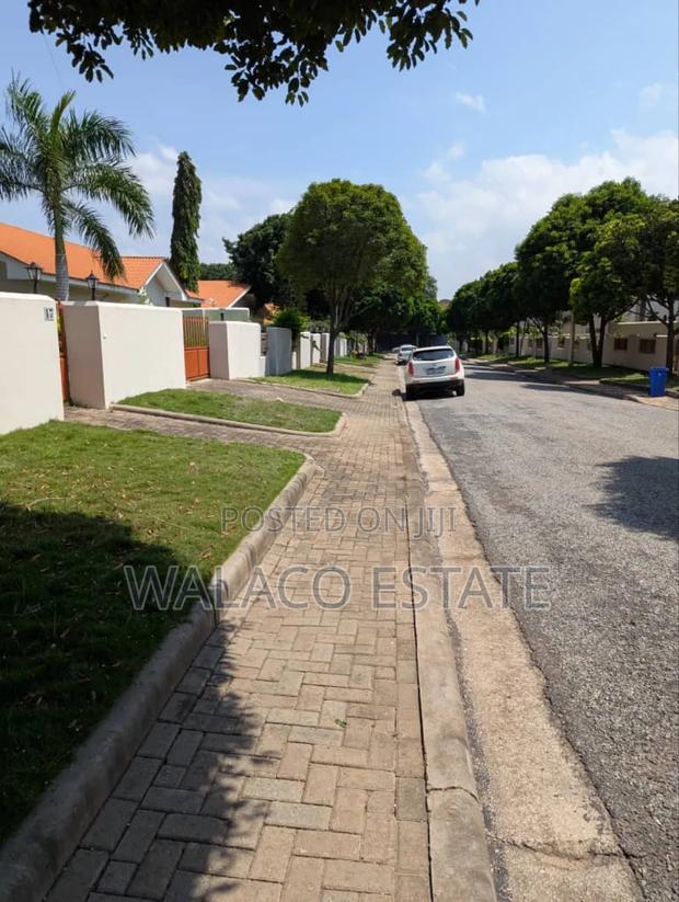 140 Square Metre Warehouse at Abeka for Rent · Photo 5