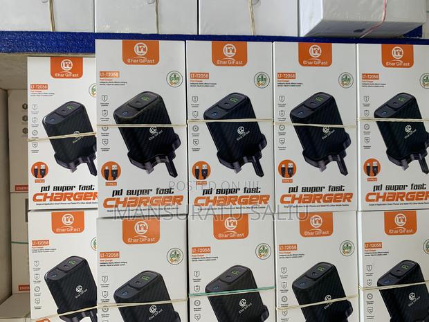 Phone Chargers · Photo 4