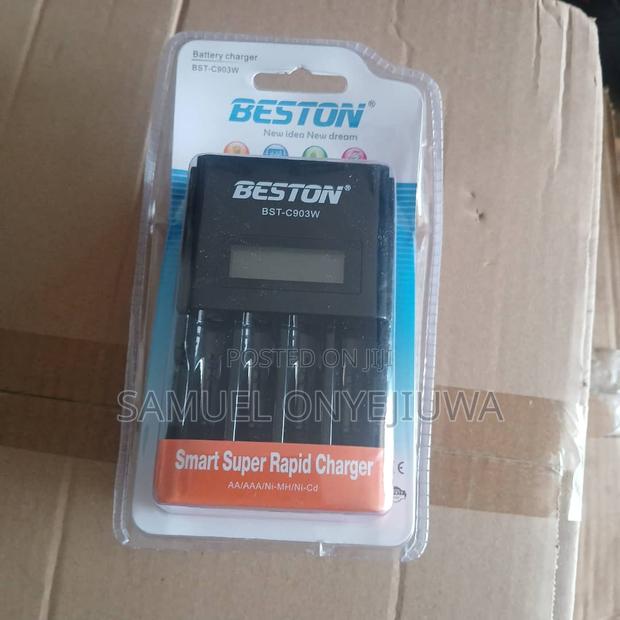 Beston Automatic Charger For Aa/Aaa/Ni-mh/Ni-cd · Photo 1