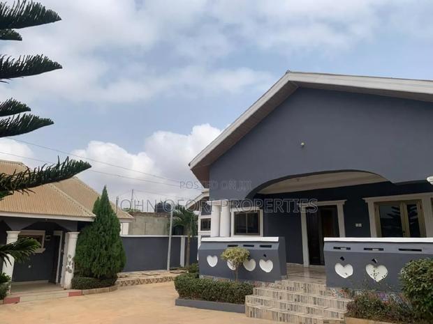 2bdrm Apartment in Emena Hospital, Kumasi Metropolitan for rent · Photo 1