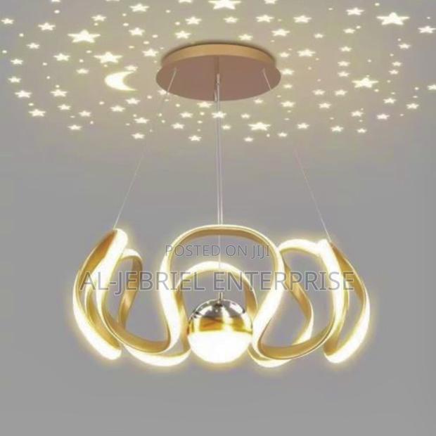 Chandelier With Ceiling Effect · Photo 1