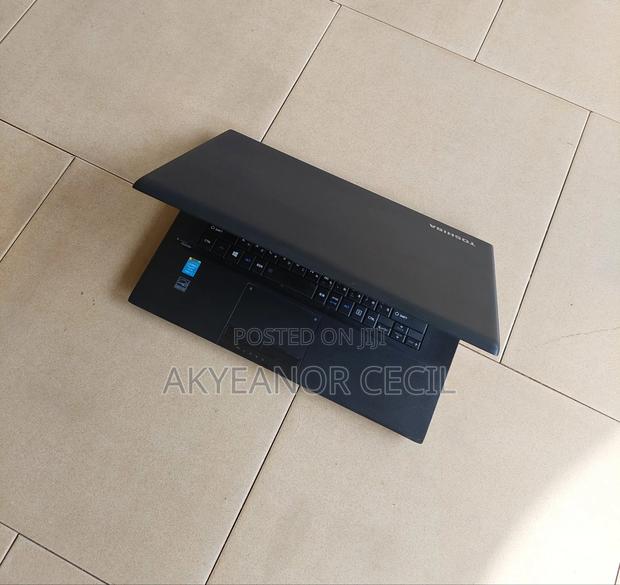 Laptop Toshiba Satellite Pro A300 4GB Intel Core i3 HDD 320GB · Photo 4