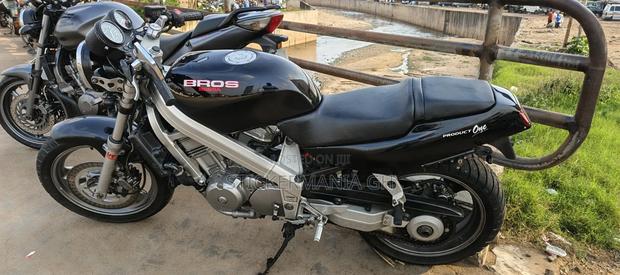 Honda Super Hawk 2010 Black · Photo 3