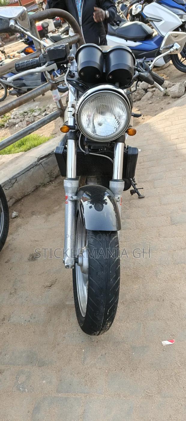 Honda Super Hawk 2010 Black · Photo 5