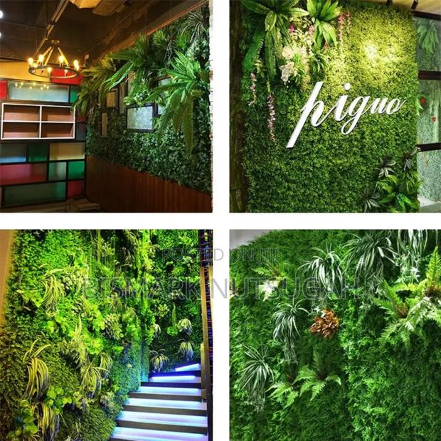Artificial Wall Hanging Green Grass · Photo 4