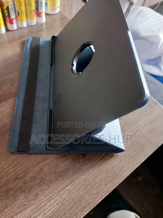 Samsung Tab A9+ Standing Case · Photo 1