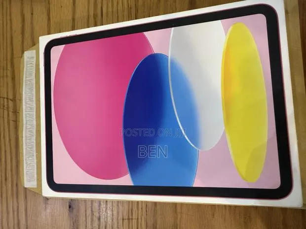 New Apple iPad (2025) 128 GB Pink · Photo 1