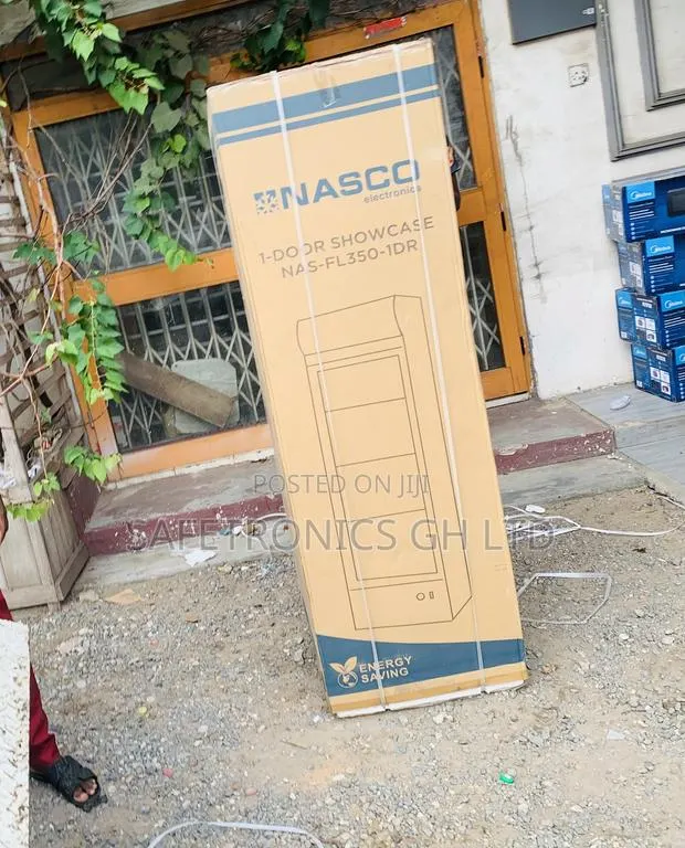 Secure New Nasco 288L Display Fridge NAS-FL350-1DR · Photo 1
