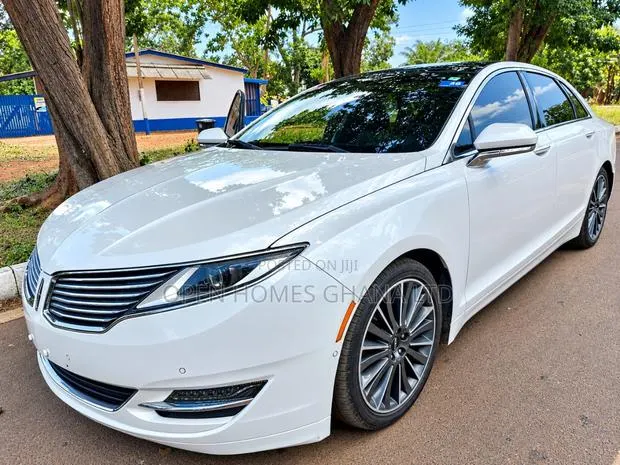 Lincoln MKZ 2016 White · Photo 1
