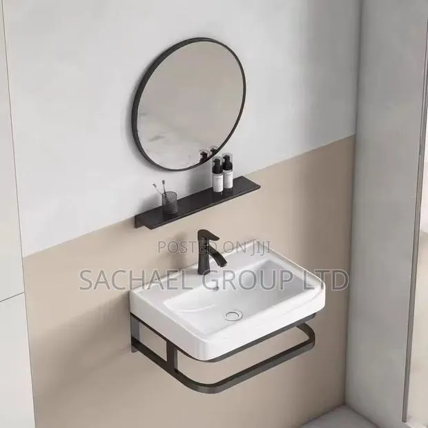 Portable Hand Basin With Round Mirror · Photo 1