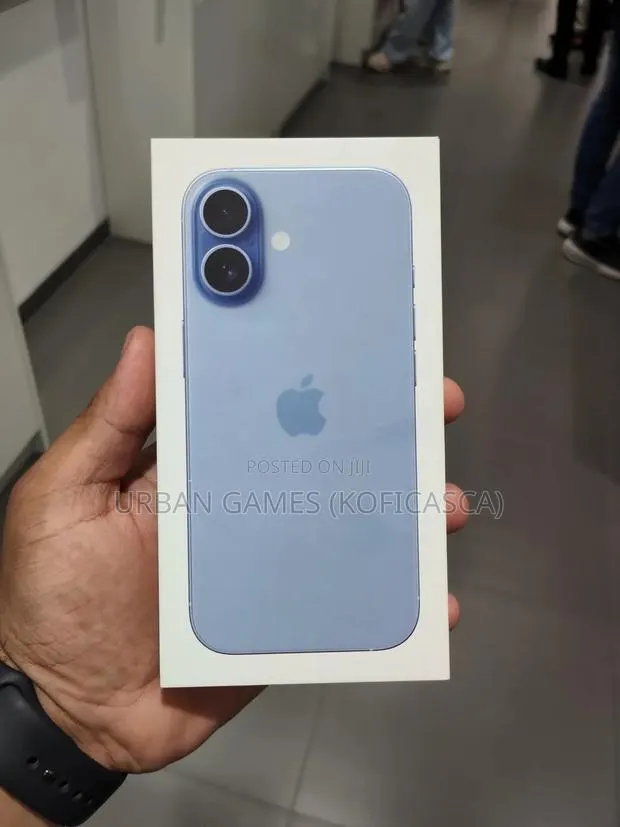 New Apple iPhone 17 256 GB Blue · Photo 1