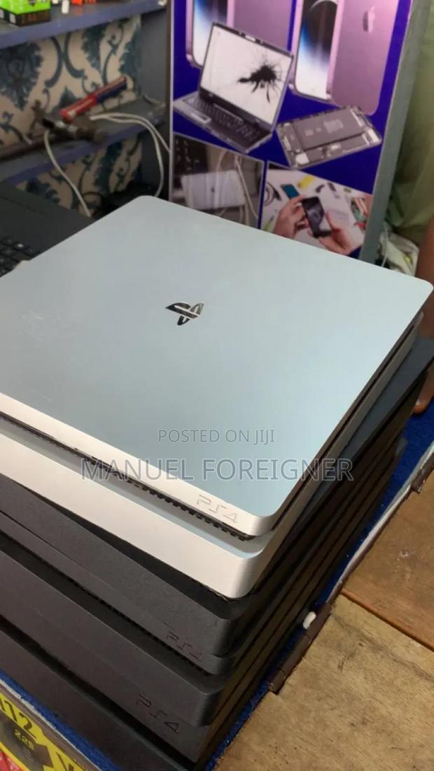 Ps4 1tb Jailbreak With 10 Games of Your Choice · Photo 3