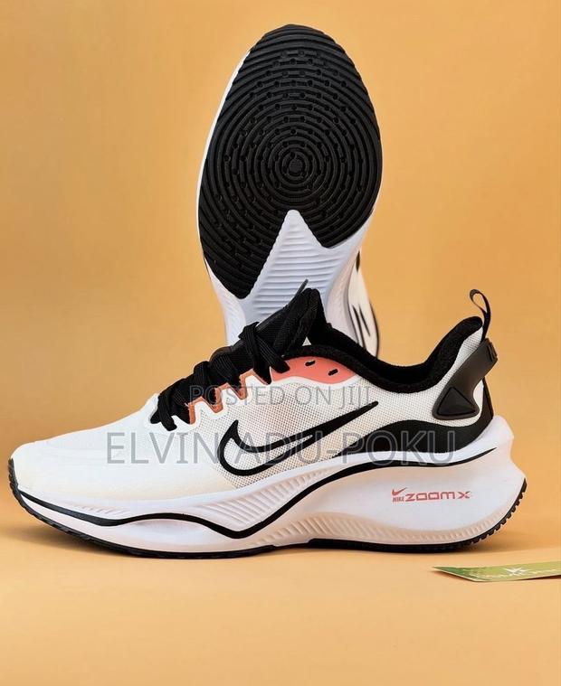 Nike Zoom Smiley Xx · Photo 2