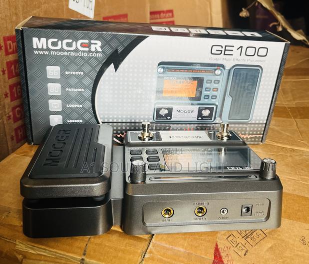 Mooer Ge100 Guitar Multi-Effects Processor · Photo 2