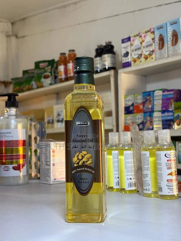 Natural Sweet Almond Oil · Photo 1