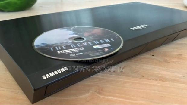 Samsung Ultra Blu-Ray Player Ubd- · Photo 1