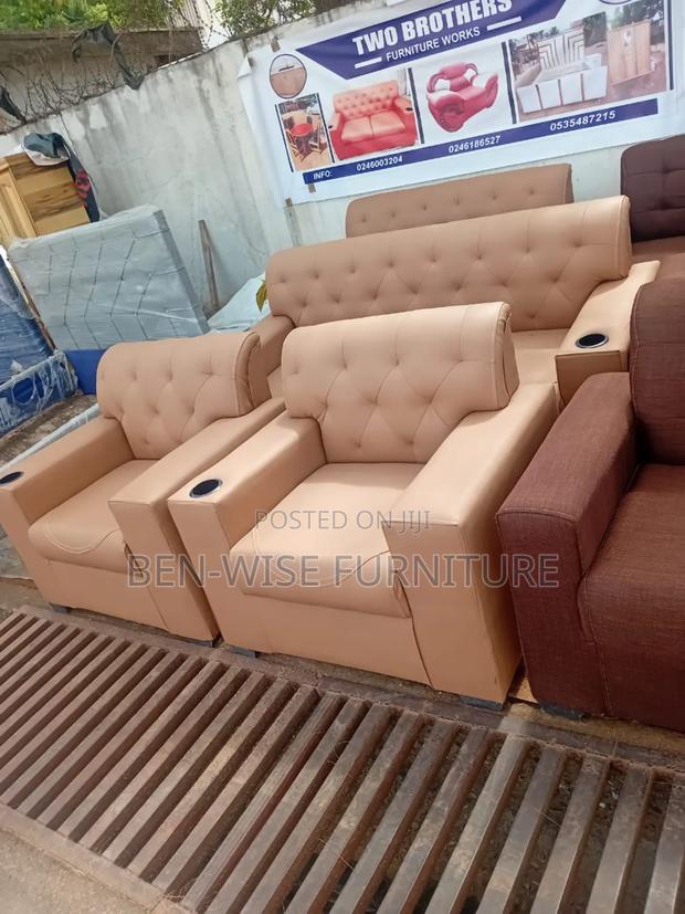 Quality Leather Sofas · Photo 1