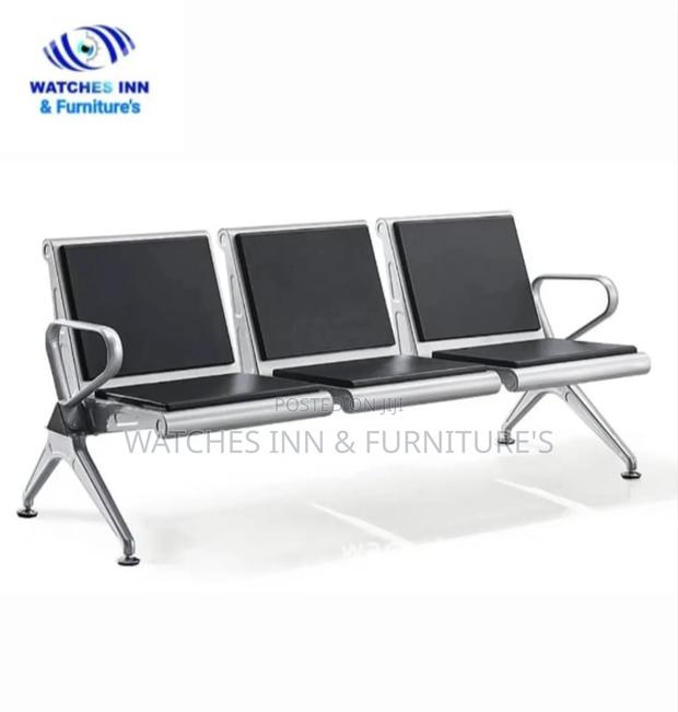 Quality Leather Padded Reception/ Waiting Chair · Photo 1