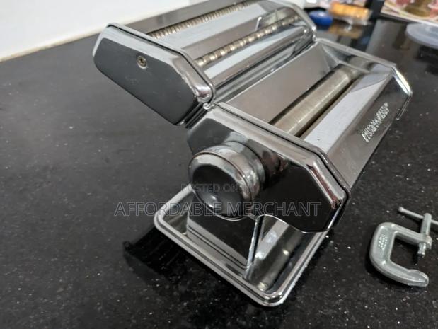 Pasta Maker Roller Machine (Chips Maker ) · Photo 2