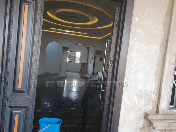 Move in After Construction Cleaning Service · Photo 6