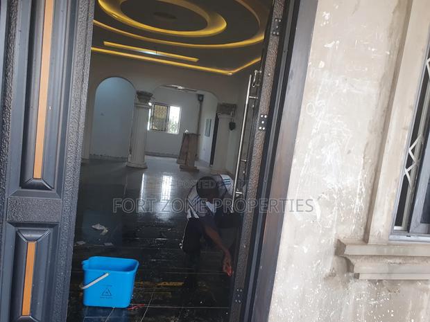 Move in After Construction Cleaning Service · Photo 8