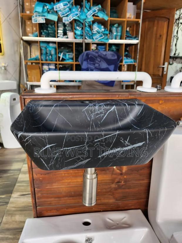 Marble Wall Hung Basin _ Black Wall Hung Basin · Photo 4