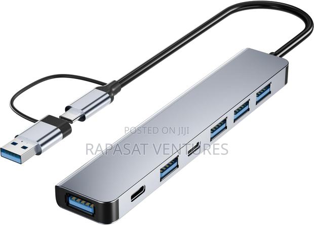 7 in 1 Multi-Functional Hub · Photo 1