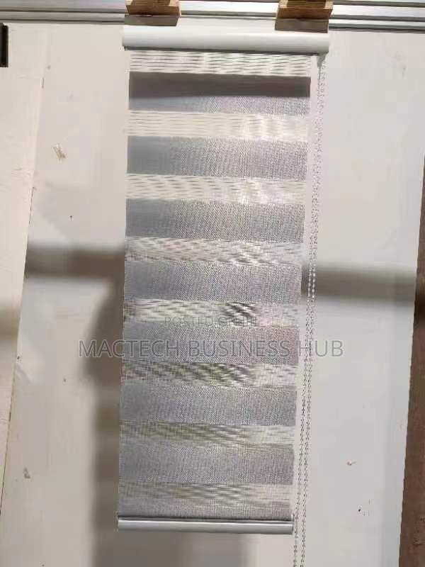 Blinds ( 4 Feet ) · Photo 2