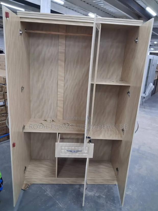 3door Wooden Wardrobe · Photo 3