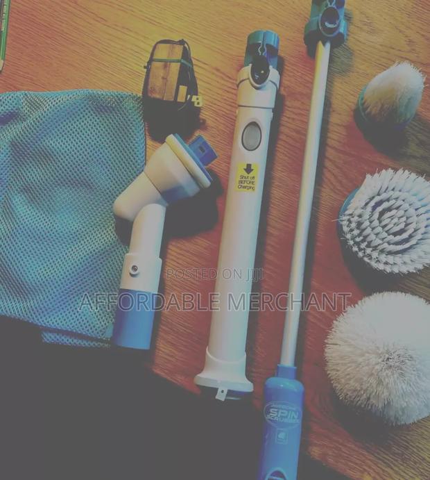 Hurricane" Spin Scrubber Cordless Rechargeable-3 Brush Heads · Photo 3