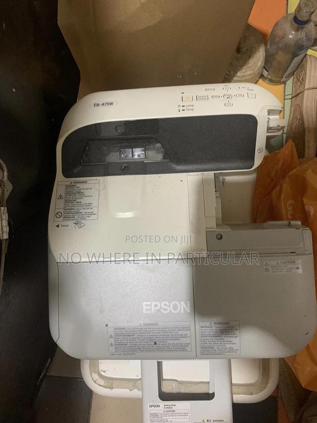 Epson Projector · Photo 2