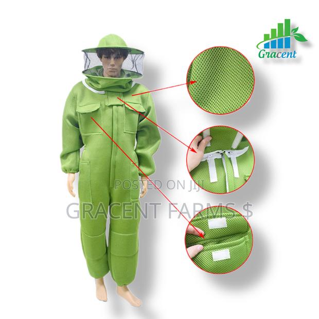 3d Green Ultra Ventilated Cowboy Bee Suit With Pair Of Gloves · Photo 2