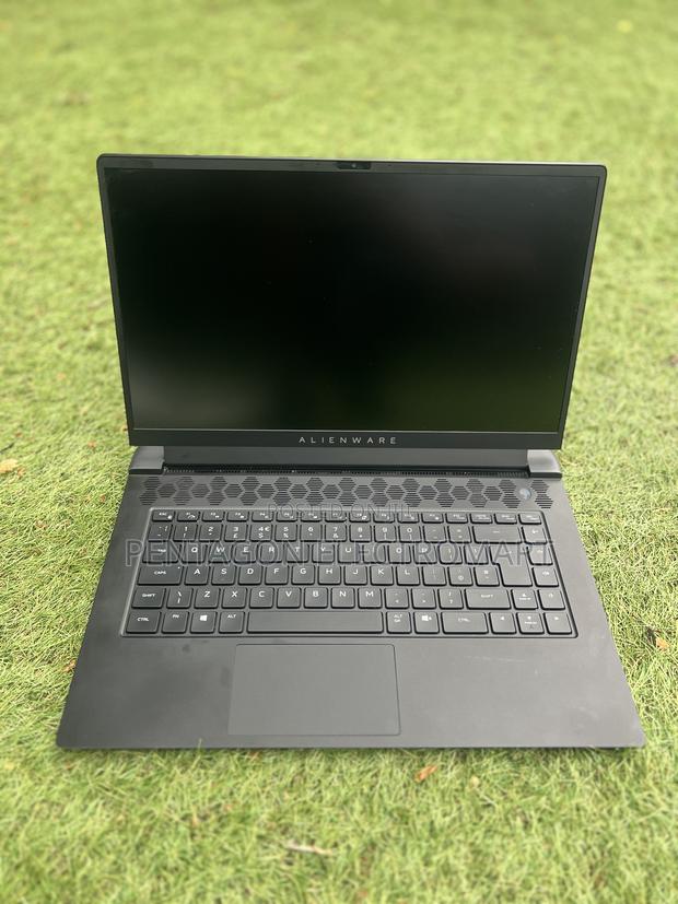 Laptop Dell Alienware M15 R6 16GB Intel Core I7 SSD 1T · Photo 2