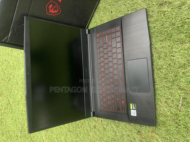 Laptop MSI GF63 8GB Intel Core I5 SSD 256GB · Photo 2