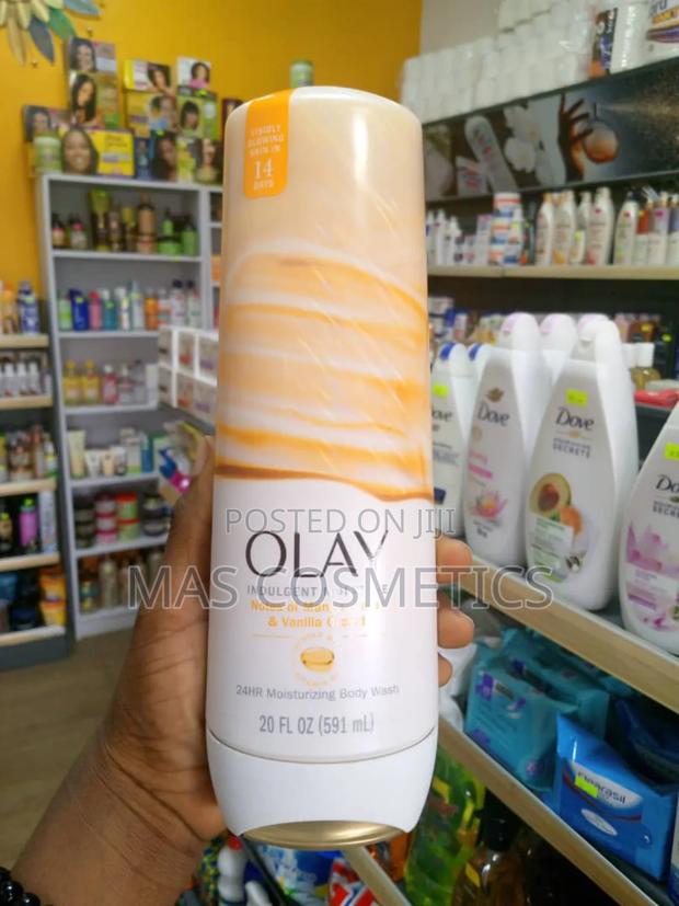 Olay Indulgent Moisture Body Wash · Photo 1