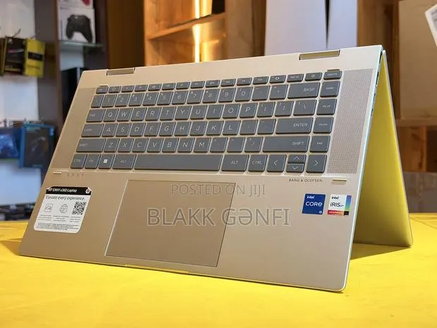 Laptop HP Envy x360 Convertible 15 es2xx 16GB Intel Core i5 SSD 256GB · Photo 1