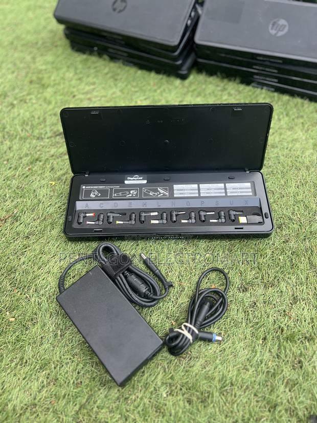 Hp Universal Charger · Photo 1